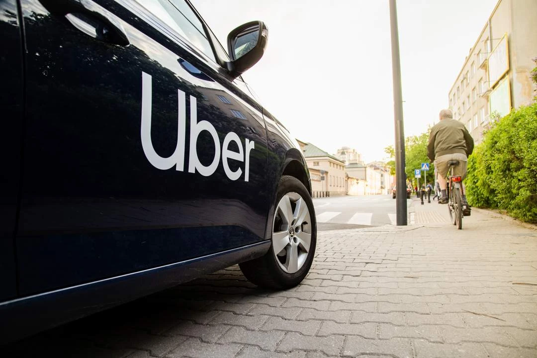 Ubers, Bolts moet voortaan handelsmerk op motors toon