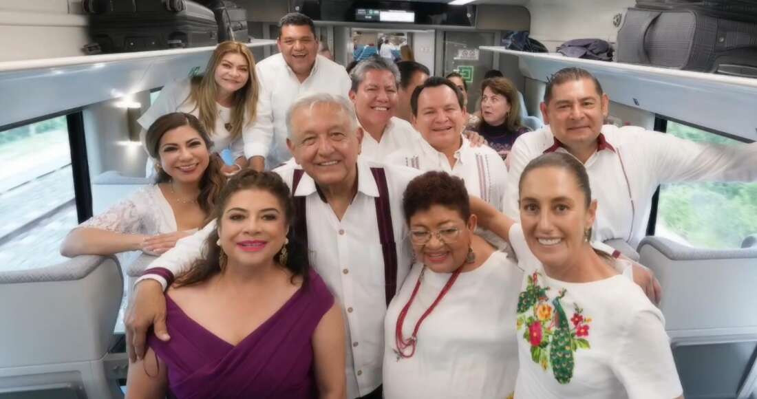 FOTOGALERÍA ¬ Claudia y gobernadorxs de Morena viajan con el Presidente en Tren Maya