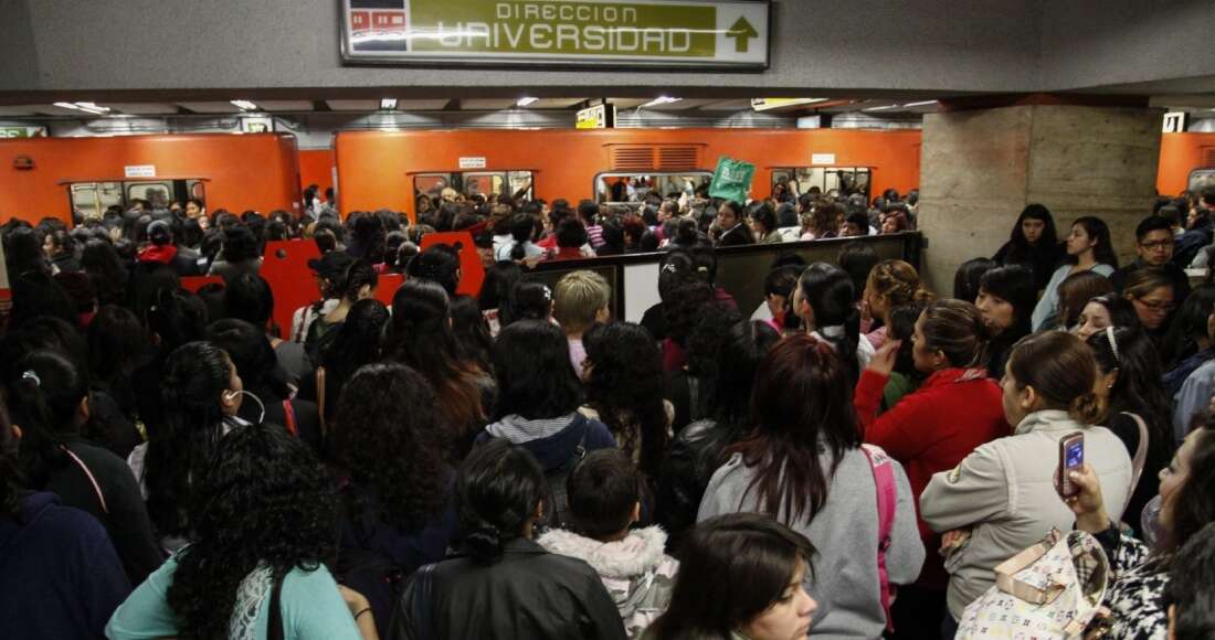 Línea 3 de Metro suspende temporalmente su servicio por corto circuito; ya se reanudó