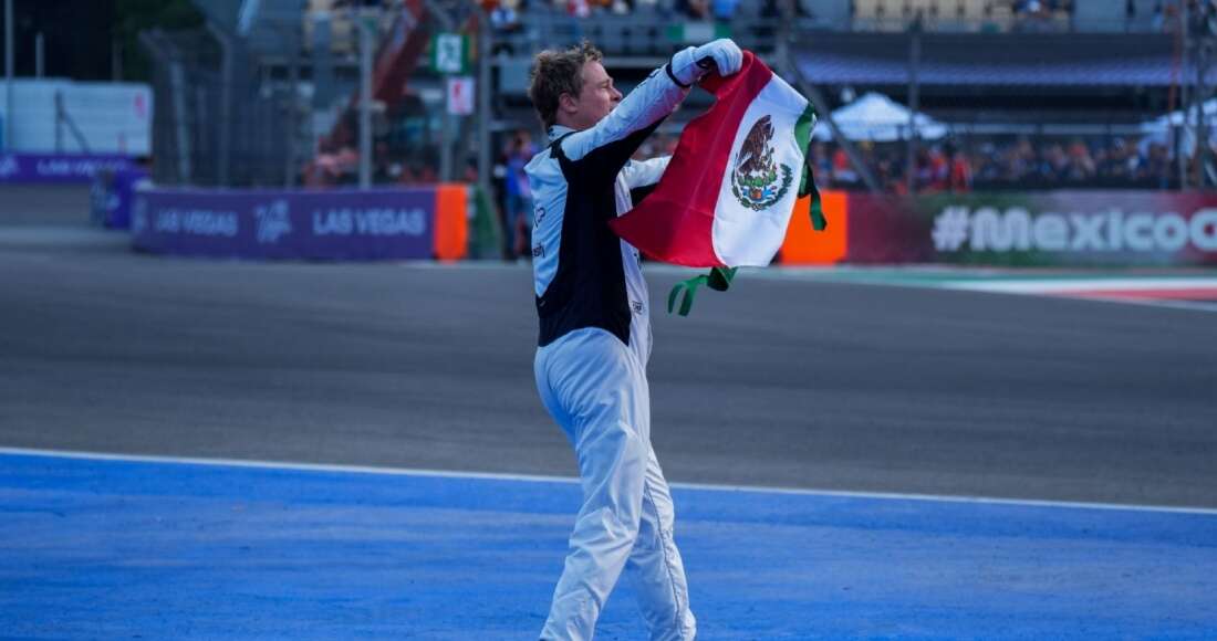 FOTOS ¬ Brad Pitt graba escenas de su nueva película F1 en el GP de México