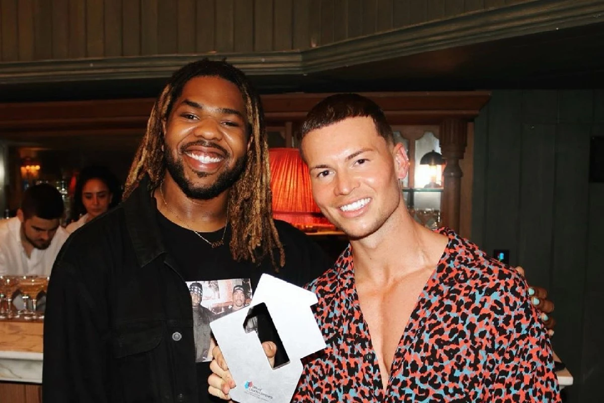 CORRY ON SINGING Who are Strictly performers Joel Corry and MNEK and what is there No1 hit?