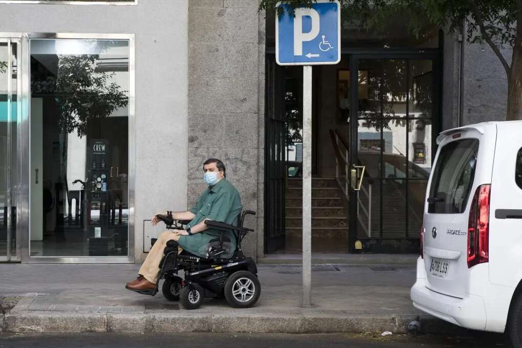 Cada 15 minutos muere un dependiente en lista de espera en España: ya hay 270.000 esperando atención que no llega