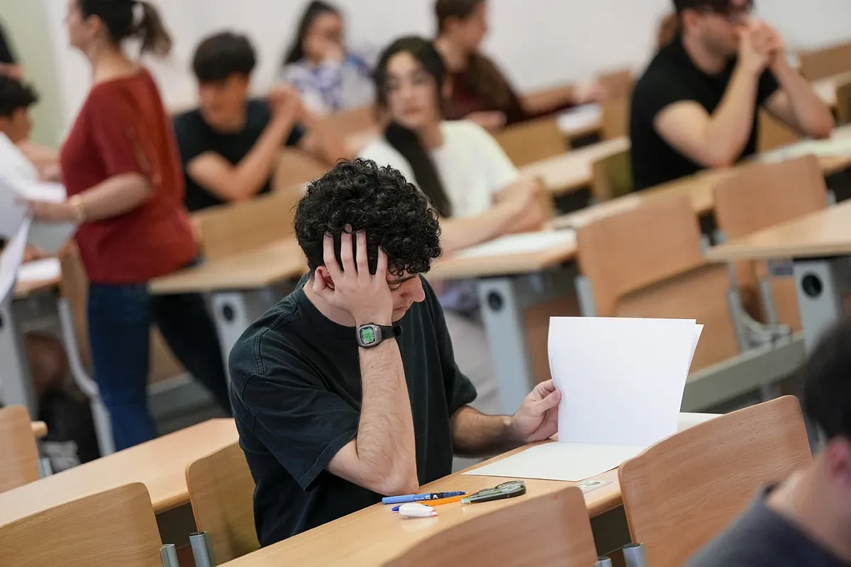 La nota de la Selectividad baja medio punto en las universidades de Madrid: los alumnos no aplican en las carreras más demandadas por miedo a no entrar