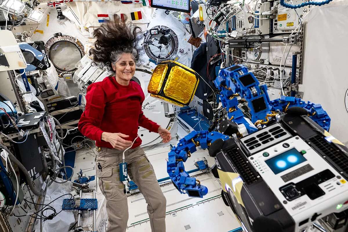 Ensuciar la Estación Espacial Internacional para proteger la salud de los astronautas