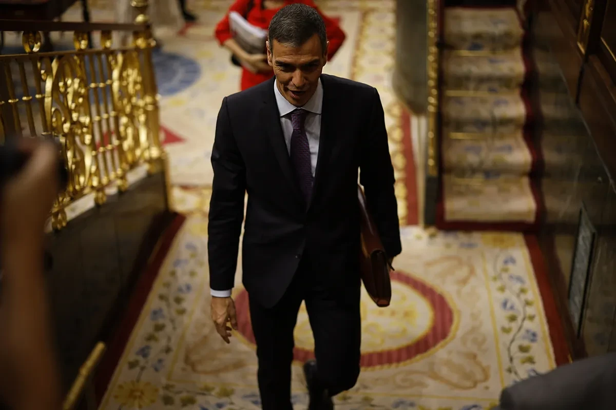 Sánchez excluye de su plan anticorrupción la receta de la OCDE de profesionalizar los altos cargos y evitar nepotismos