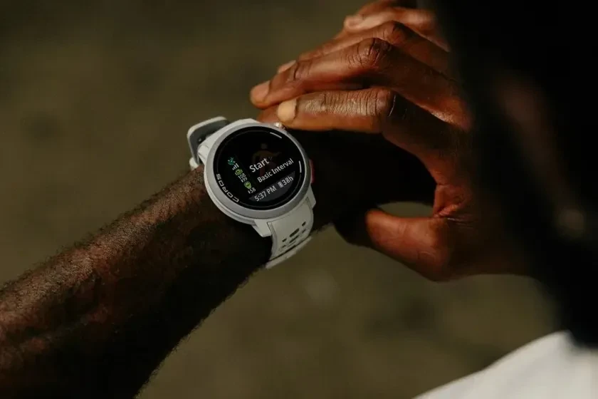 Coros Pace Pro, un reloj GPS ultra ligero de la marca que equipa a Jornet y Kipchoge