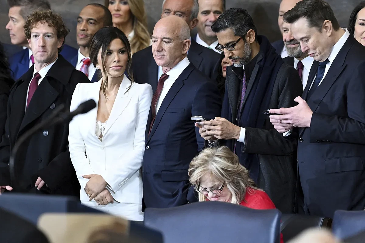 Trump recaudó para su toma de posesión 239 millones, más del doble de su propio récord