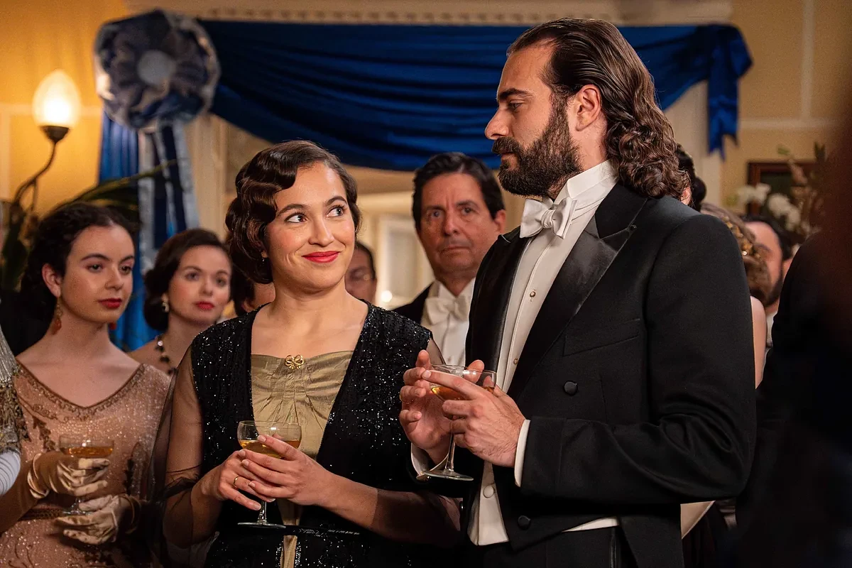 Avance semanal de 'La Promesa' del 23 al 27 de junio: La fiesta por el nuevo título de Adriano revoluciona el palacio
