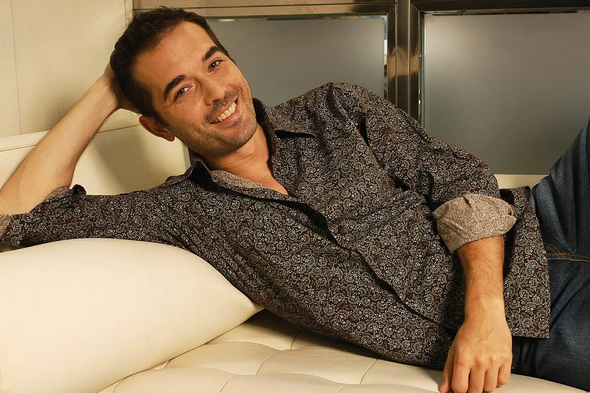 Mariano Alameda publica su segundo libro: así es su vida casi anónima tras alejarse de la fama de Al salir de clase