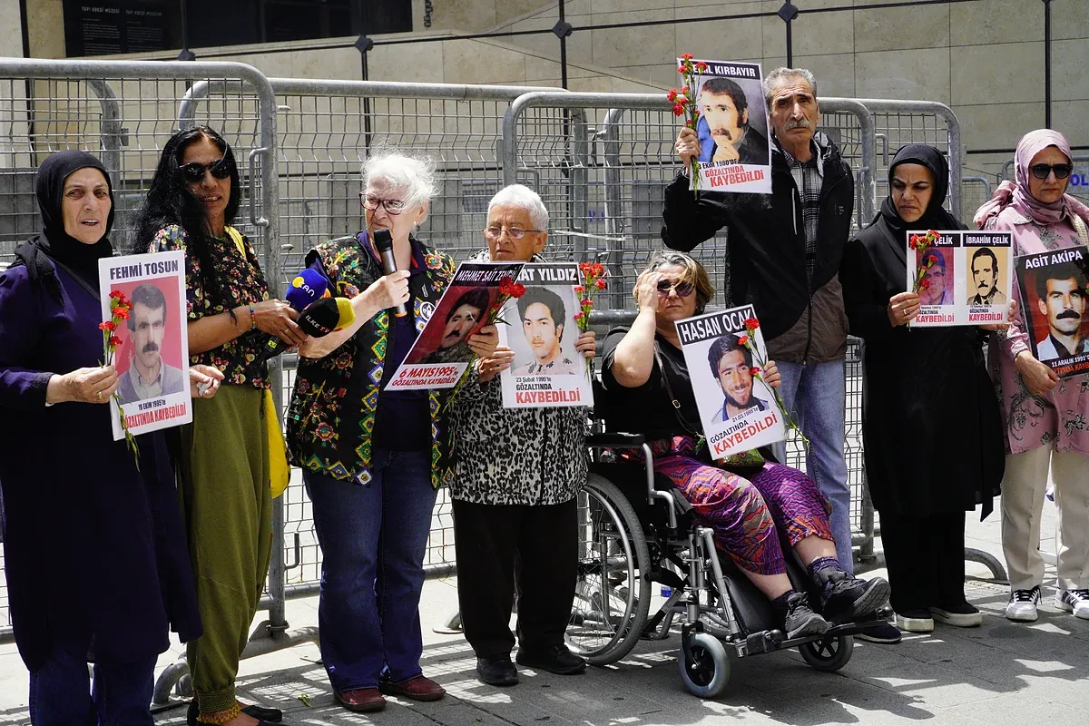 Las madres de la Plaza de Galatasaray: tres décadas en busca de justicia y reparación en Turquía, sin conocer el paradero de sus familiares desaparecidos