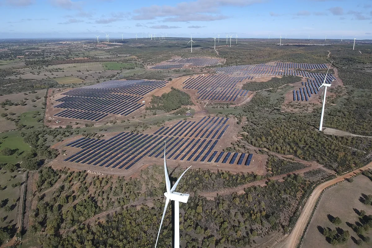 Solaria se dispara un 9,44% y lidera el Ibex por sus resultados récord y un plan de recompra