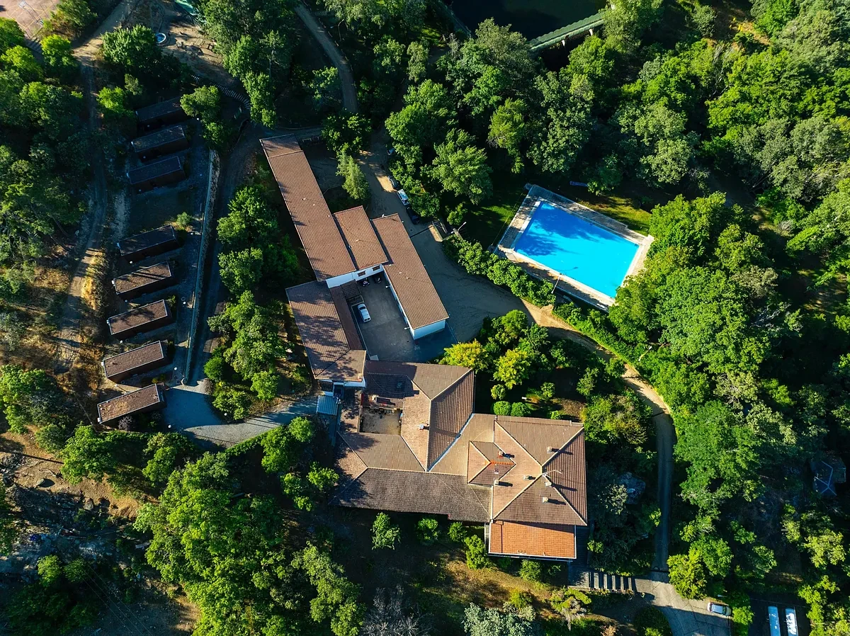 El gigante ganadero abulense Kerbest ha reconvertido el legendario complejo de Venero Claro en uno de los mejores hoteles de la sierra de Gredos