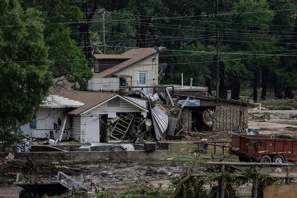 El Campamento Mystic confirma la muerte de 27 niñas y organizadores mientras hay riesgo de más inundaciones en Texas