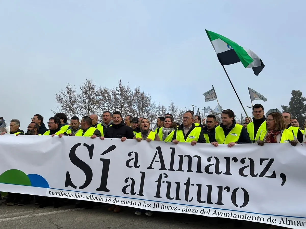 Extremadura clama por la continuidad de Almaraz: Casi el 80% de los extremeños rechaza su cierre
