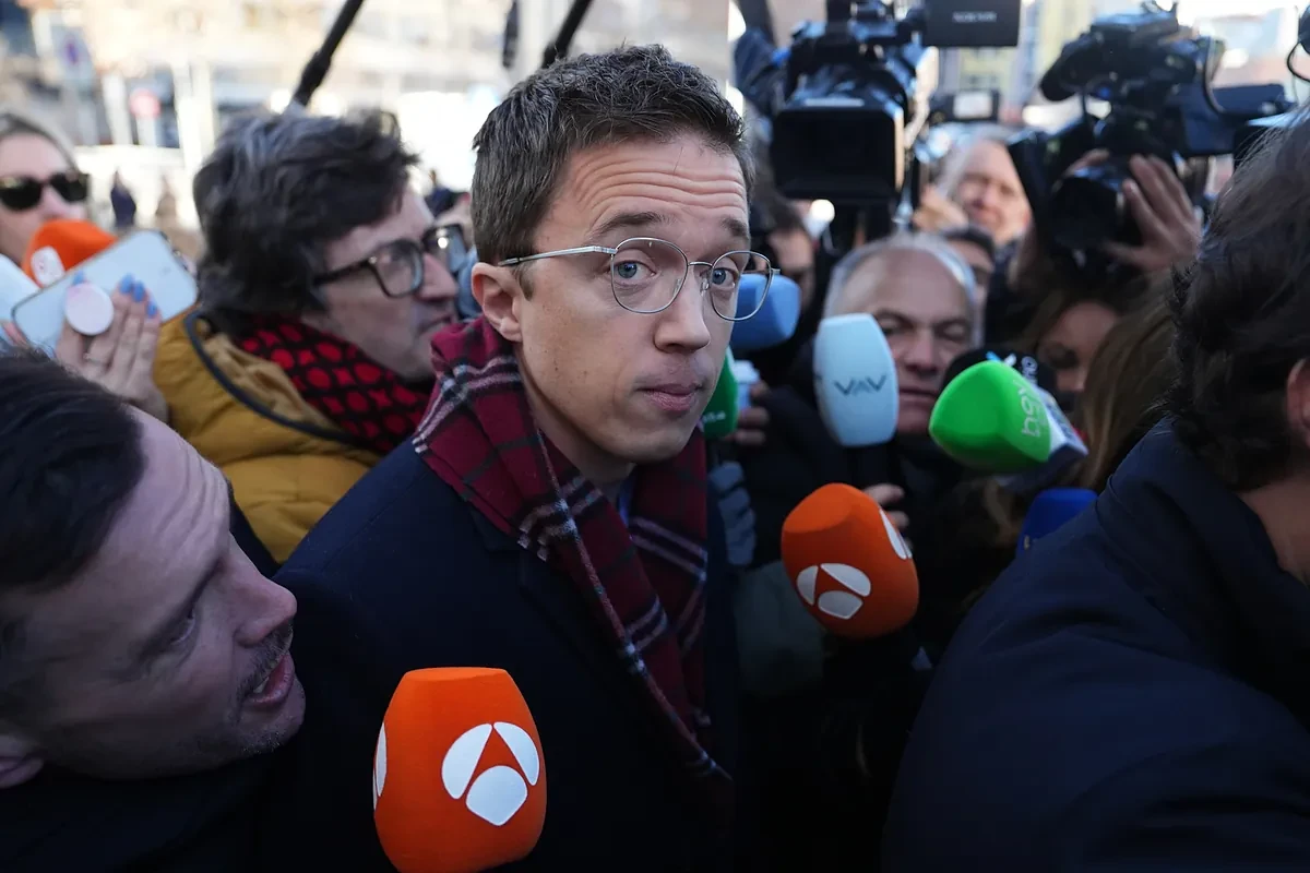 La Audiencia Provincial de Madrid descarta analizar el móvil de Errejón y aprueba aportar a la causa un informe médico de Mouliaá