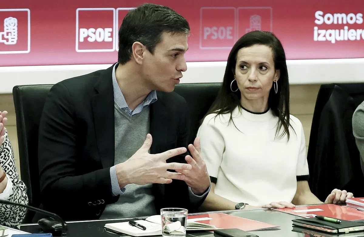 Corredor montó en la mañana del apagón el cese del único consejero afín al PP y la entrada de González Laya