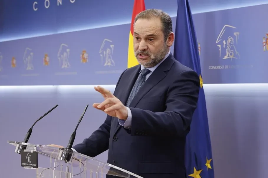 El informe de la UCO sobre el patrimonio de Ábalos concluye que el ex ministro operaba de manera continua con ingresos en efectivo