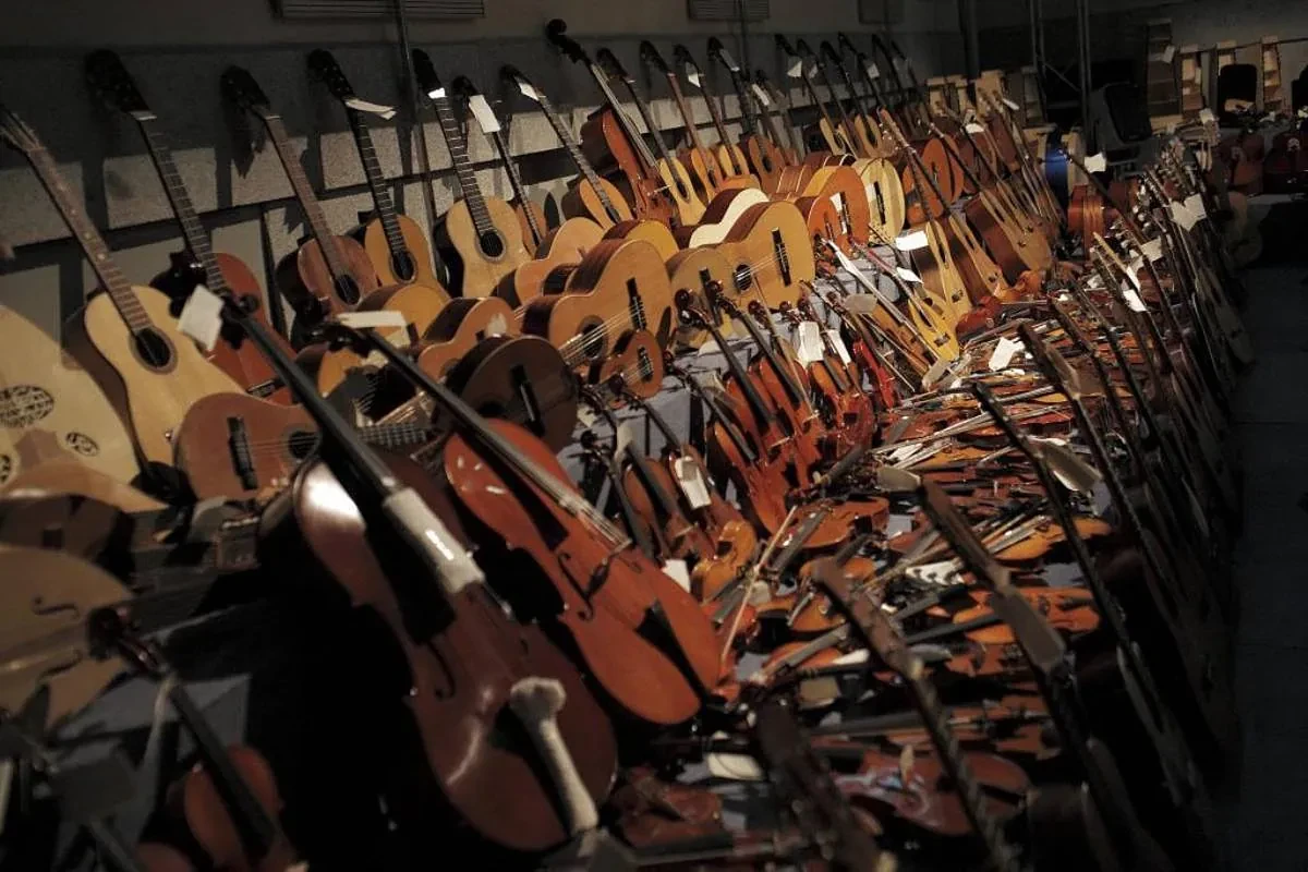 El Gobierno estudia ampliar el Bono Cultural Joven a la compra de instrumentos musicales, talleres o material artístico