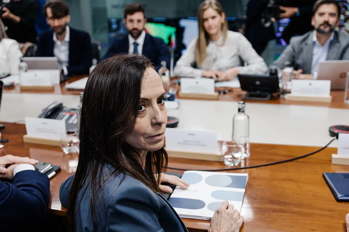 La comisión de investigación del Gobierno se reúne en la sede de Red Eléctrica y Corredor ofrece su 