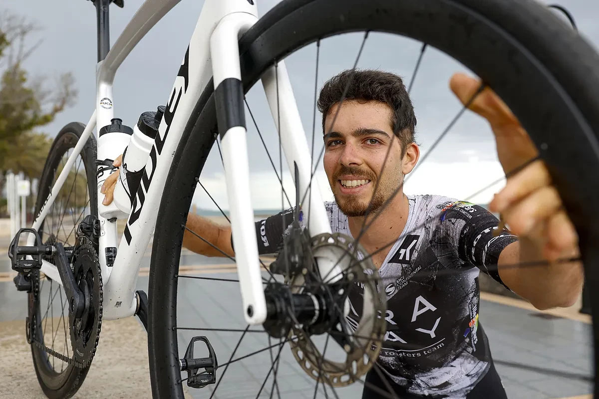 Gonzalo Ariño, el ciclista que se enfrenta otra vez a un tumor cerebral: 