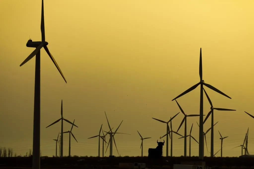 Greenpeace sale en defensa de las energías verdes: 