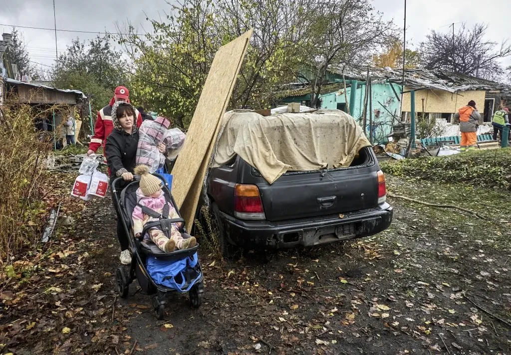 Congelar la guerra en Ucrania, un clavo ardiendo al que se agarra Europa