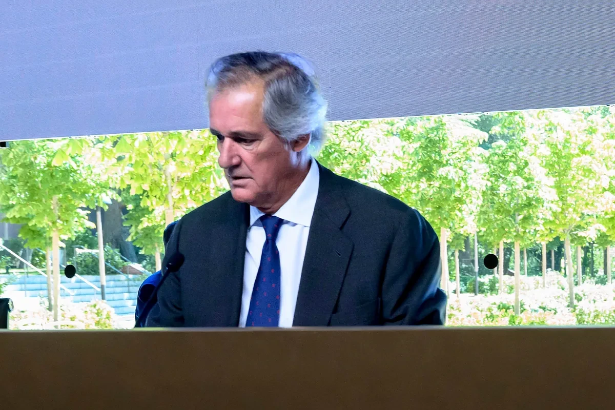 Acciona se desploma en Bolsa cerca de un 8% tras la operación policial y el retraso en su plan de negocio