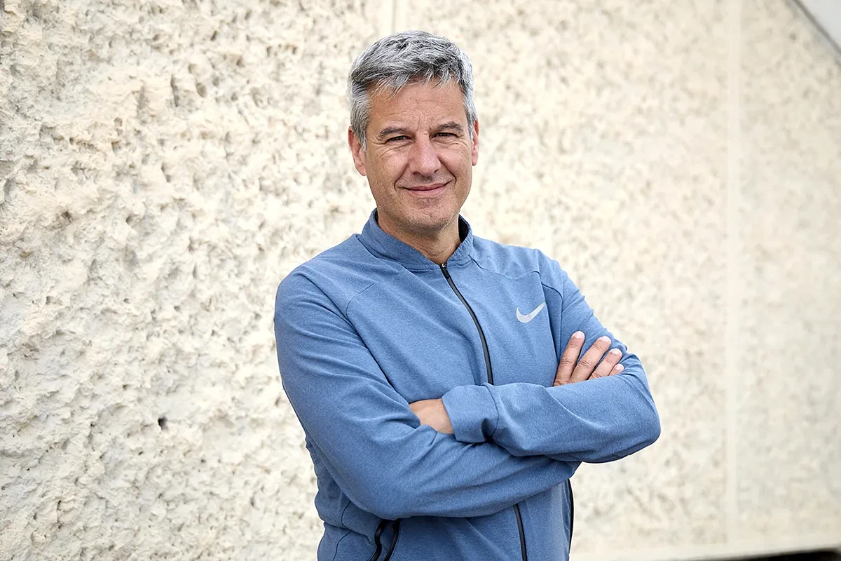 Nico Abad: 
