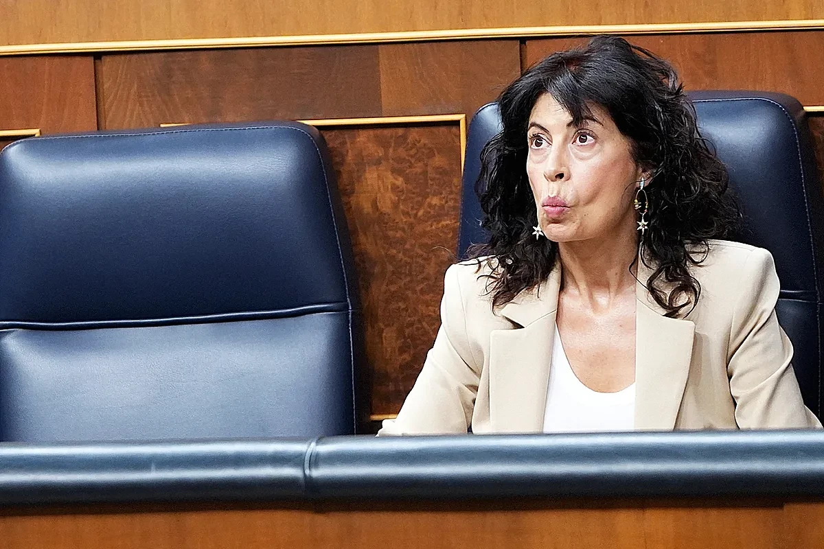 Dirigentes del PSOE señalan a la ministra Ana Redondo por 