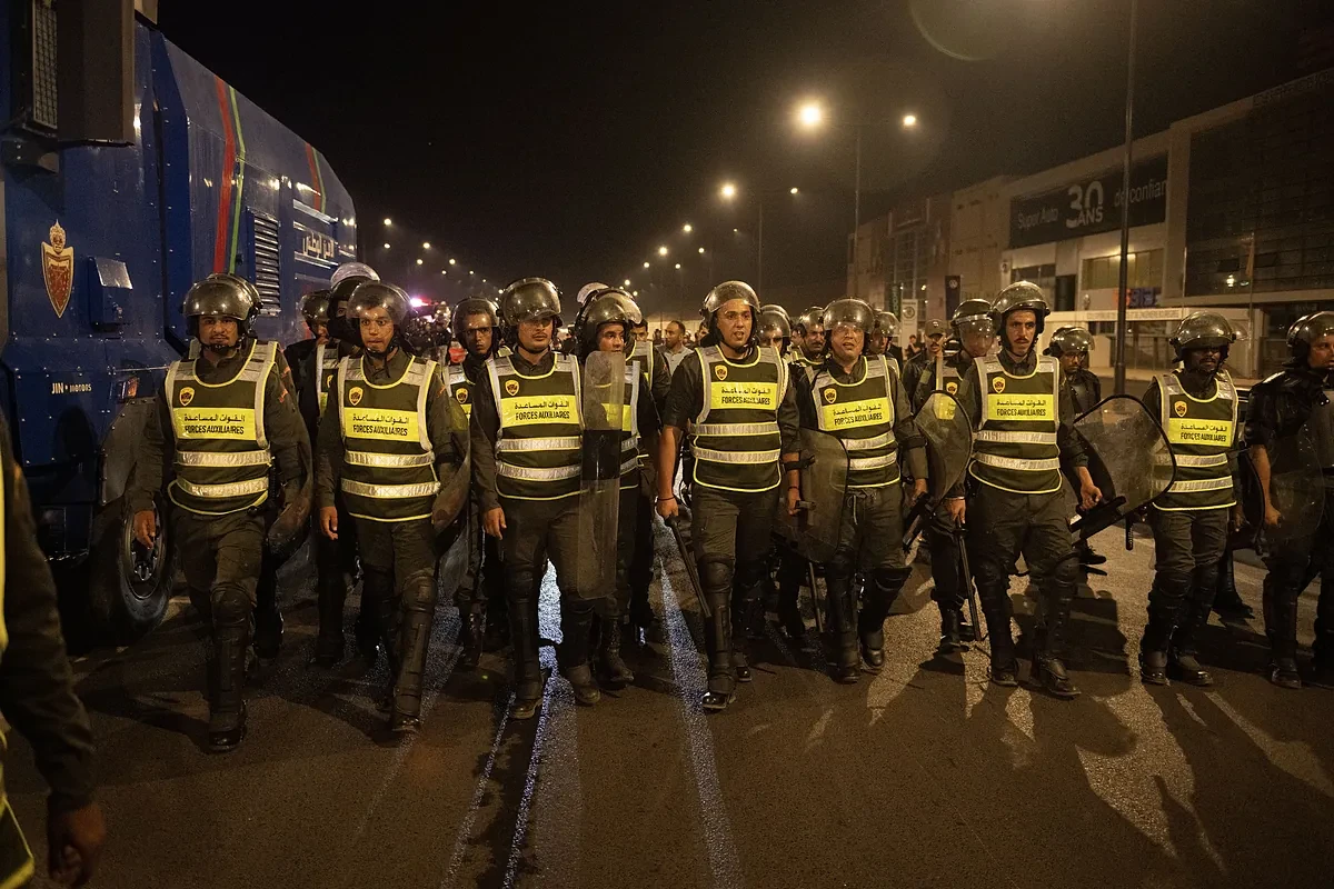 Mueren dos personas en Marruecos en un intento de asalto a una comisaría durante las protestas que asolan el país