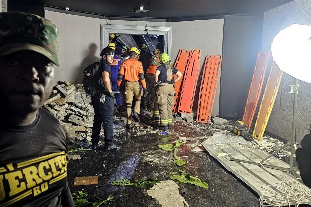 Al menos 15 muertos y 100 heridos por el hundimiento del techo de una discoteca de República Dominicana