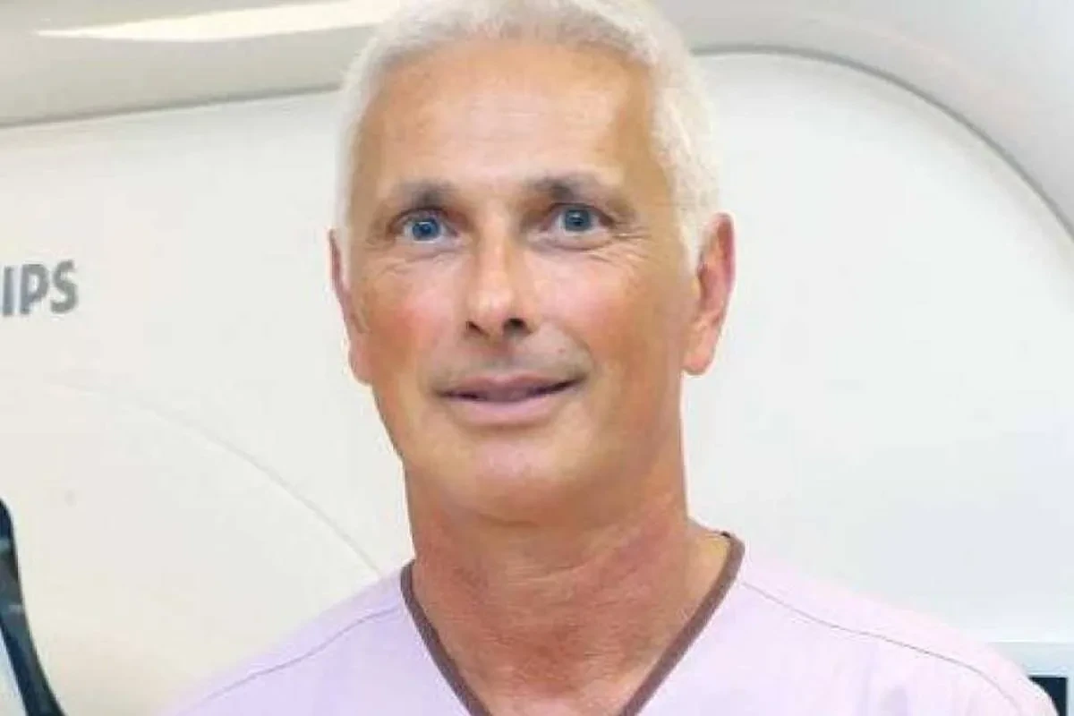 Detienen a un médico jefe en Italia por golpear y violar a una médico que entró en su despacho para hablar de las vacaciones