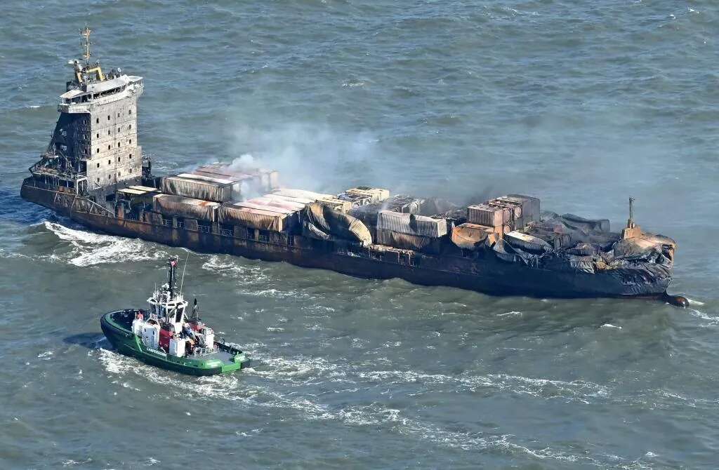 Un detenido por el choque de un carguero contra un petrolero que motivó el incendio de ambos barcos en el mar del Norte