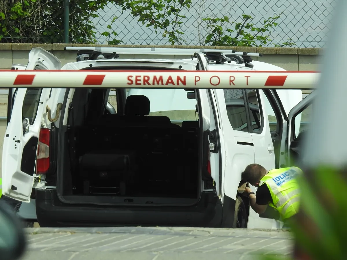 Los 'mossos' buscan pistas en la Citroën Berlingo del contrabandista asesinado en la Baronía de Rialb hace tres años