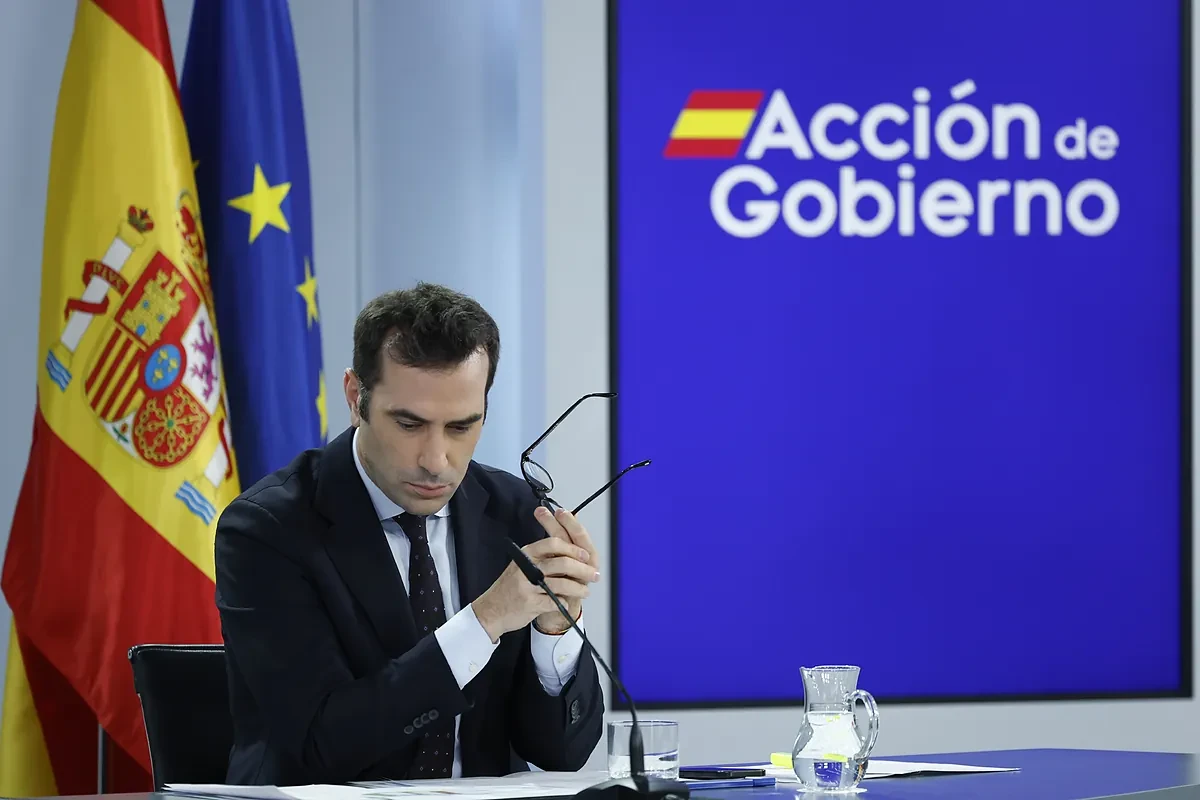 La consulta del Gobierno sobre la OPA de BBVA: una iniciativa sin precedentes para una operación corporativa que no tiene ni plazos ni preguntas definitivas