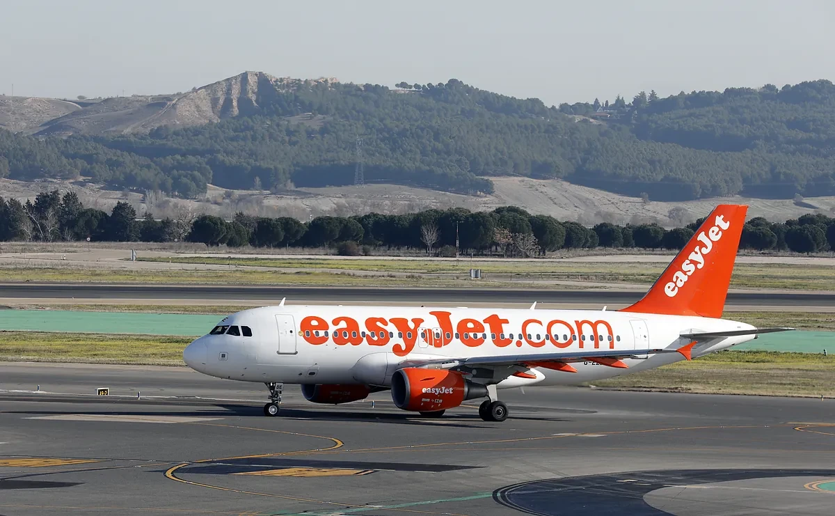 Caos en un vuelo de easyJet de Alicante a Manchester tras una emergencia médica