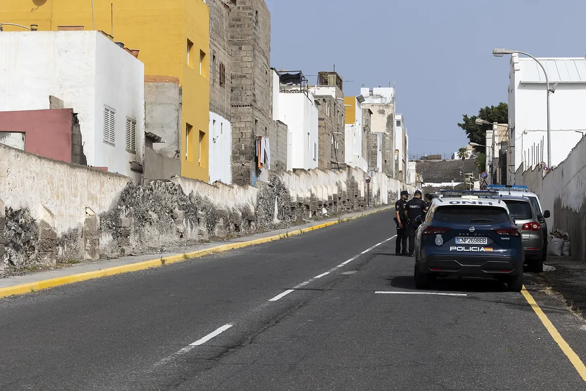 El juez que investiga al joven marroquí que quemó a la menor tutelada en Canarias quiere saber si el burka que llevaba aceleró la combustión