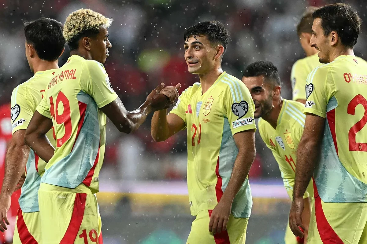 25 pases, 66 toques y una posesión de 11 jugadores para el gol que refleja el juego de salón de España: 