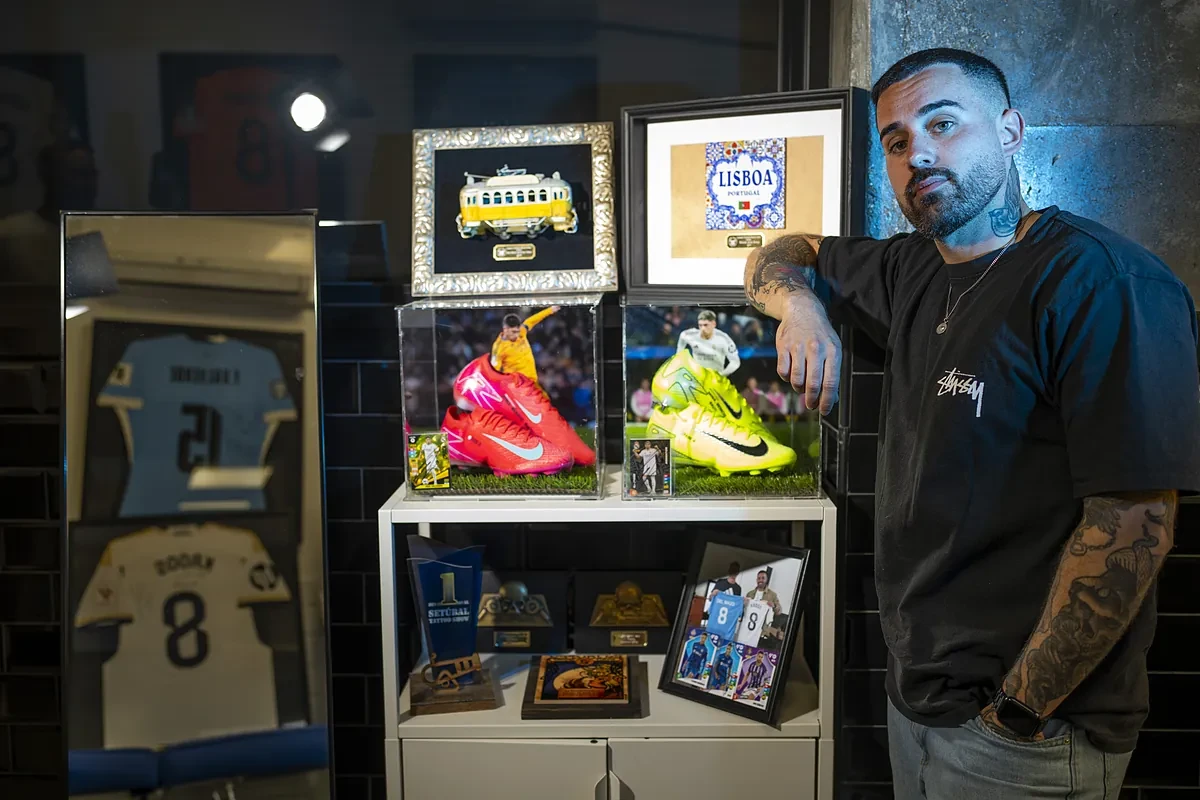 Alejandro del Mazo, el tatuador de los futbolistas: 