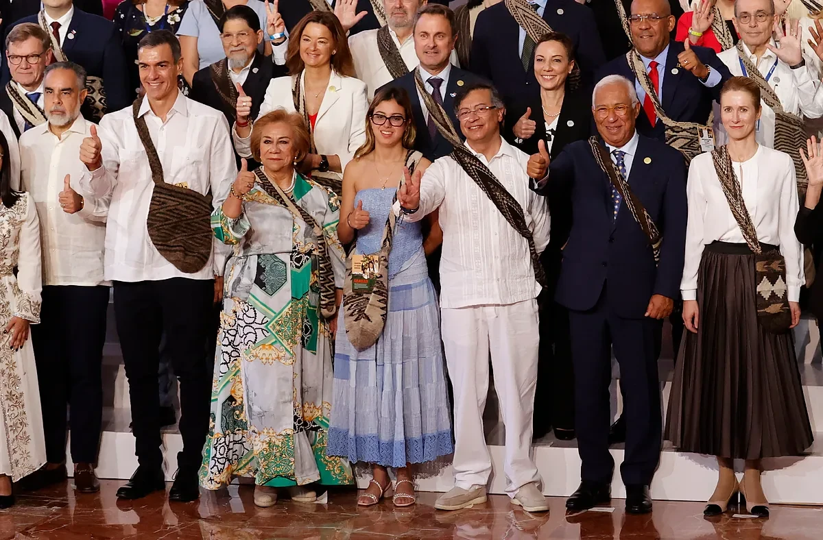 Sánchez defiende en Colombia los 