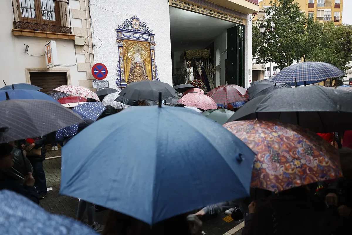 La lluvia impera en el comienzo de la Semana Santa mientras una nueva borrasca se abre paso hacia la Península