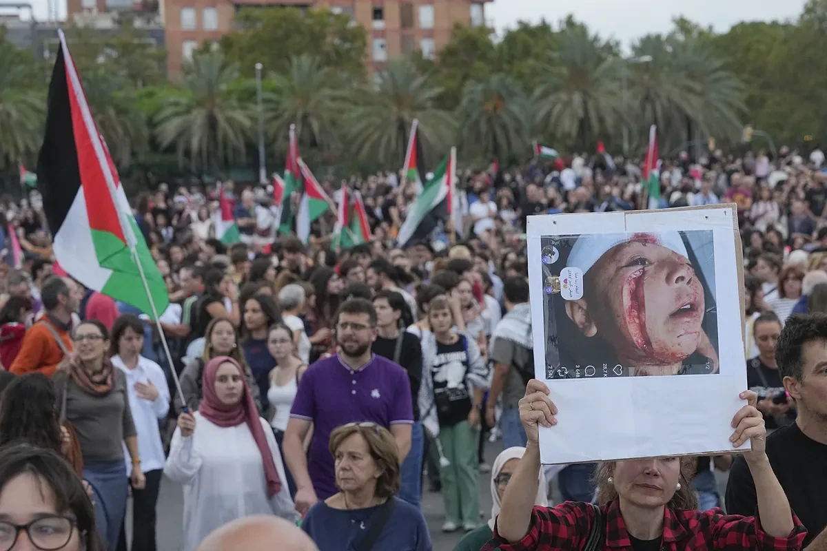 Miles de personas se manifiestan en toda España por Palestina y con cánticos contra Netanyahu y el abordaje de flotilla