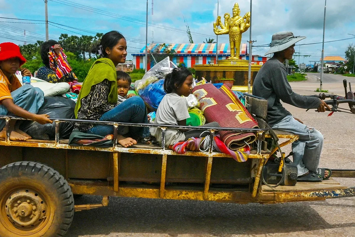 Continúan las tensiones entre Tailandia y Camboya después de acusaciones de violar el alto el fuego apenas unas horas después de su entrada en vigor