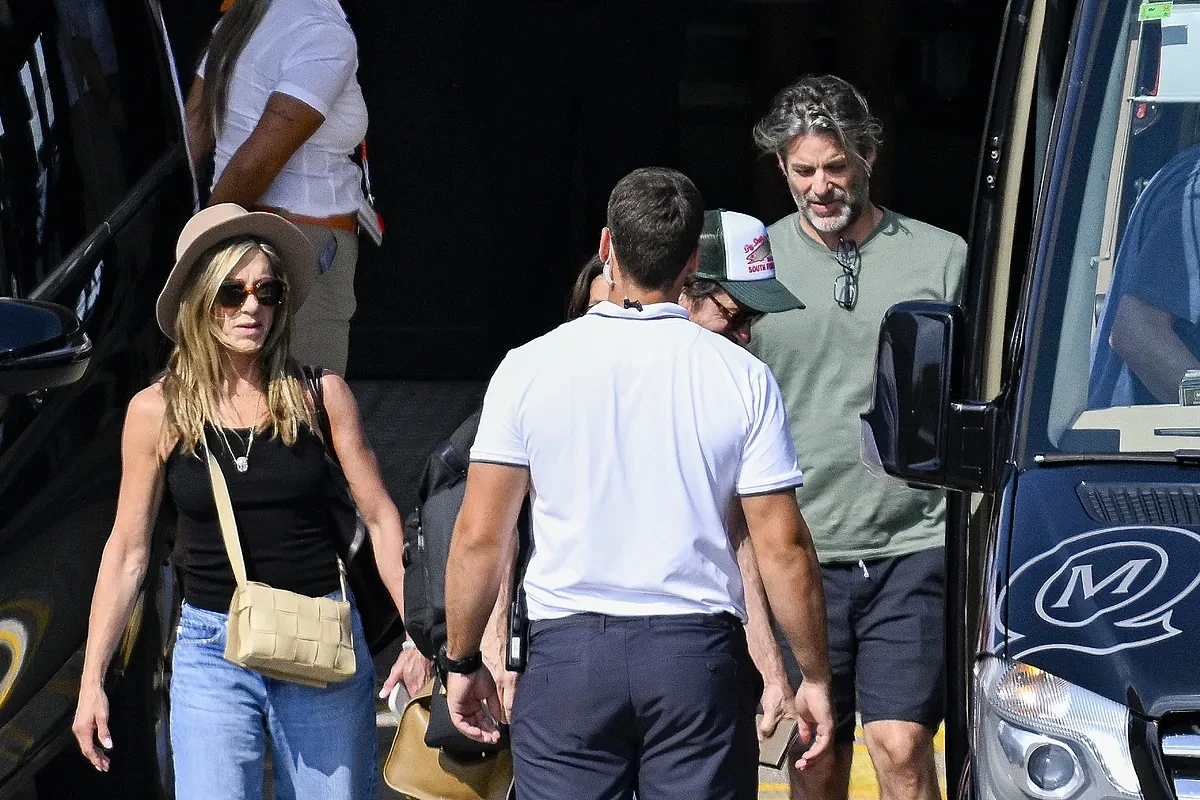 Jennifer Aniston, pillada en Mallorca con el que sería su nueva pareja, el hipnoterapeuta Jim Curtis