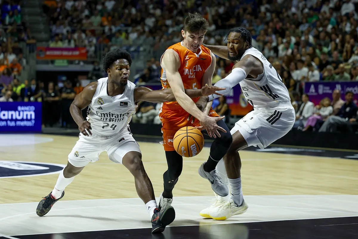 De Larrea somete al Madrid y pone su nombre a la Supercopa