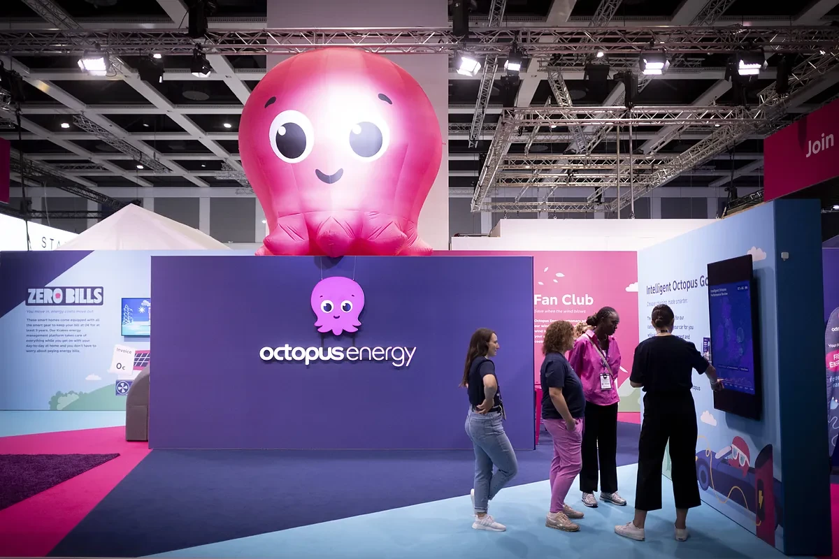 Octopus, el pulpo británico de la luz, exprime su apuesta por la IA y el 'low cost' y dispara sus clientes en España un 98% en un año