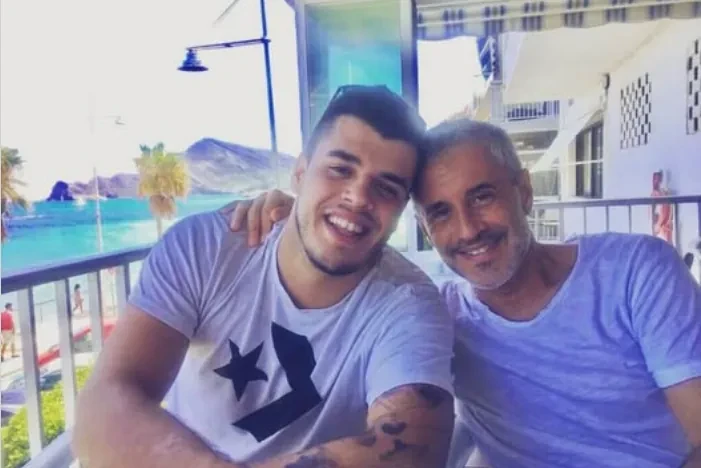 La anónima vida del hijo de Sergio Dalma, Sergi Capdevila Sanz: casado, padre de un niño...