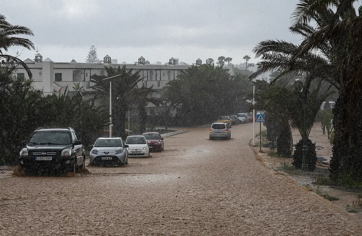 Declaran emergencia por inundaciones en Lanzarote