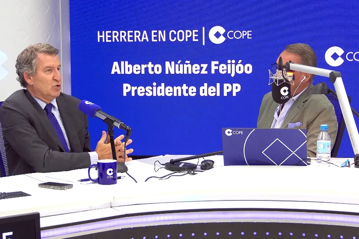 Feijóo sospecha de que PSOE y Vox le planteen lo mismo ante un 