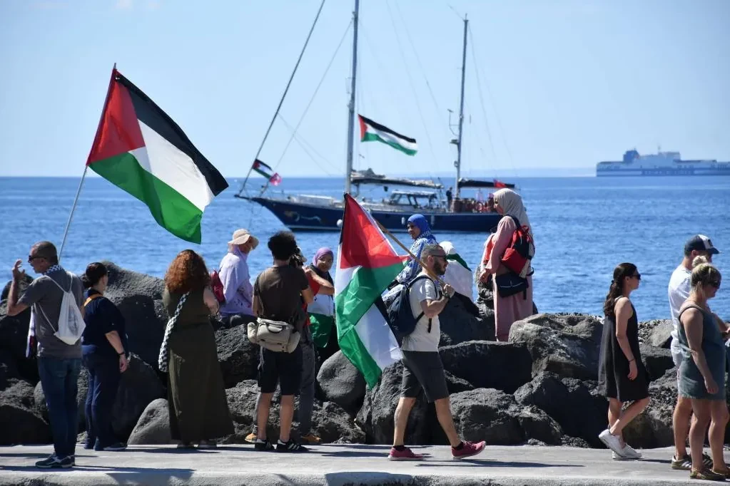 Se acerca a Gaza el Madleen, un velero de la Flotilla de la Libertad con ayuda humanitaria